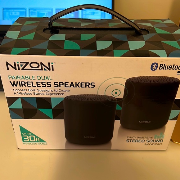 Portable Audio Video Brand New Nizoni Dual Wireless Speaker